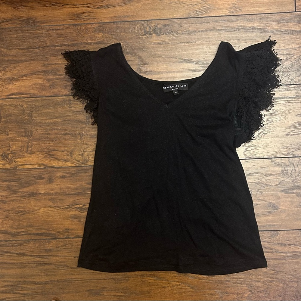 GENERATION LOVE BRYNN BLACK TEE TOP LACE CAP SLEEVES V-NECK LINEN